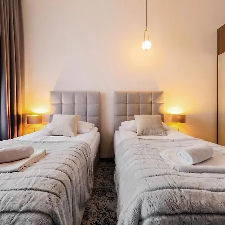 Aparthotel Cracovia Residence-3